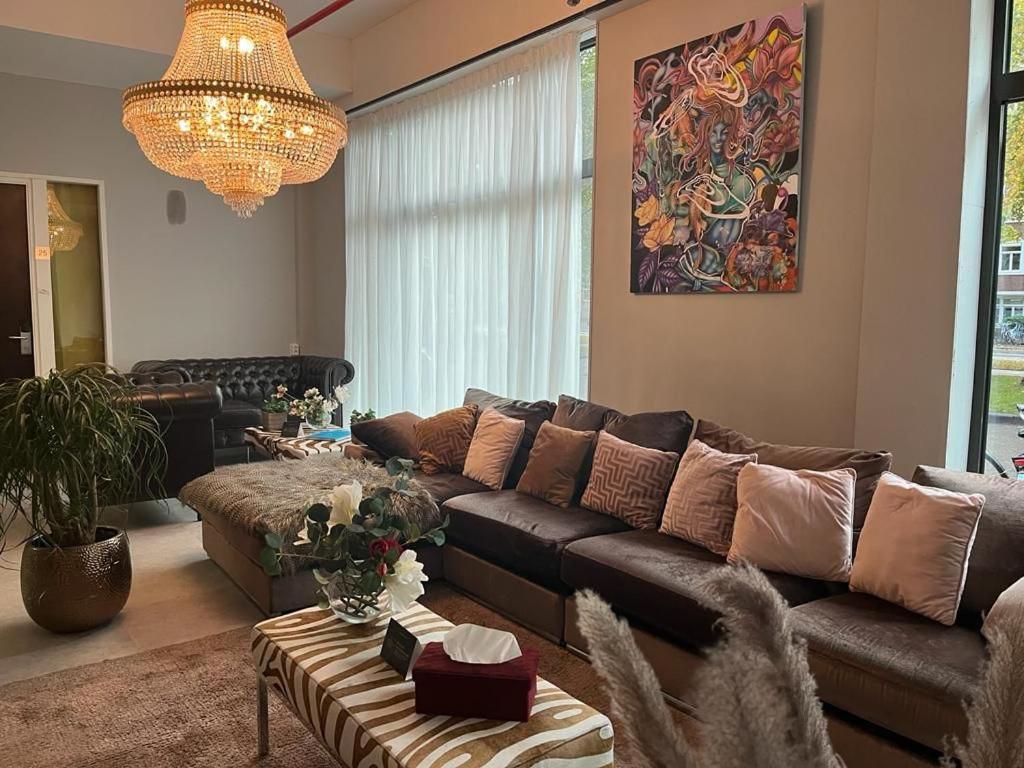 Camp-Inn Hotel Амстердам Екстериор снимка